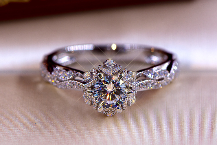 Anillo de plata de ley S925 co - Moissanite Engagement Ring 1 Carat reseña y precio