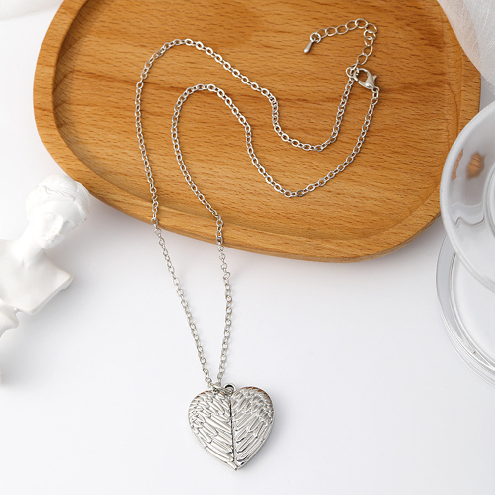 Collar con medallón en forma d - Heart Locket Necklace Photo reseña y precio