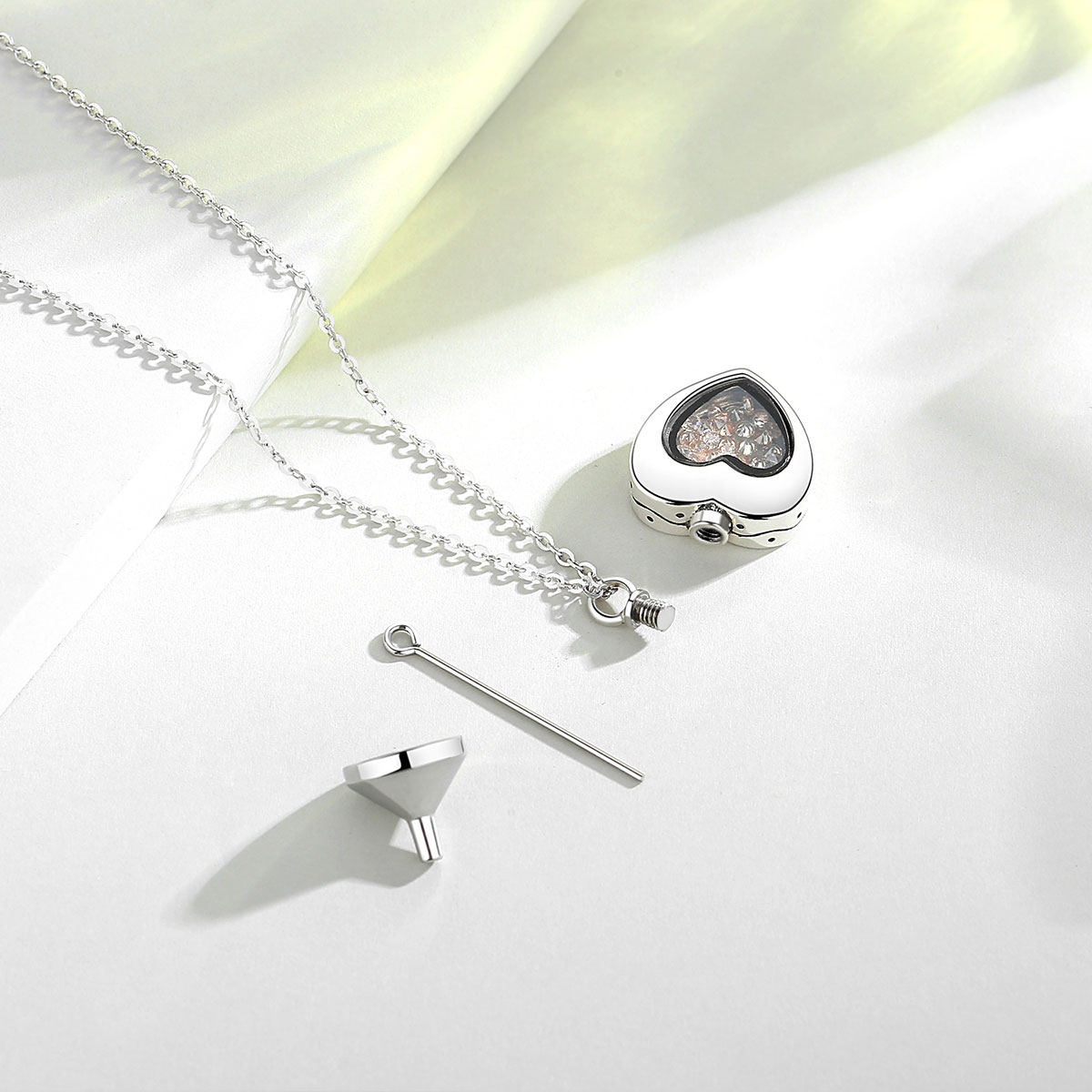 Eudora, medallón de corazón de - Heart Locket Necklace Photo reseña y precio