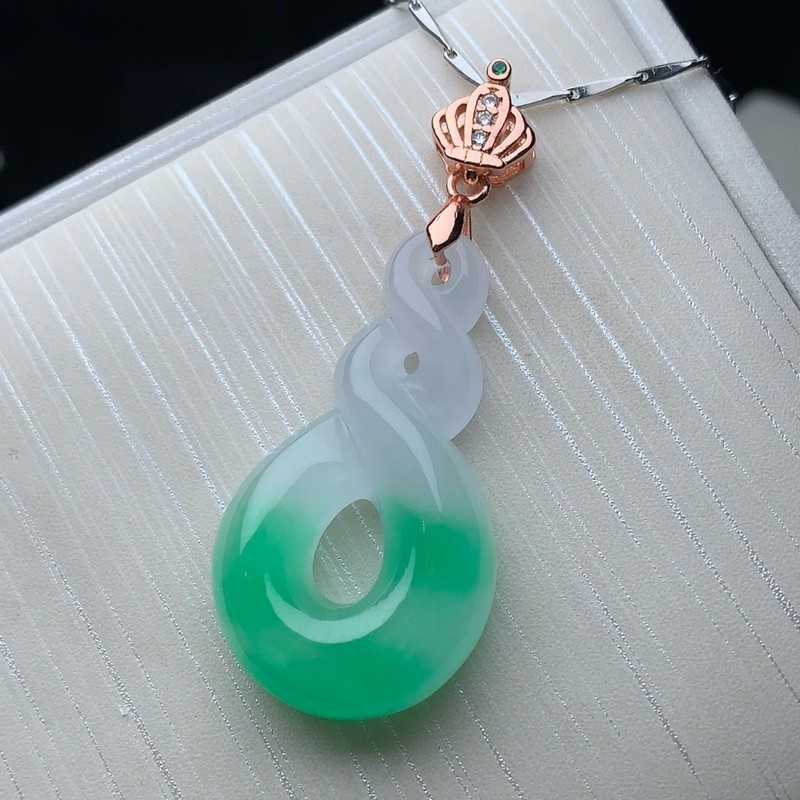 Tipo Hielo Jade con Esmeraldas - Necklaces reseña y precio